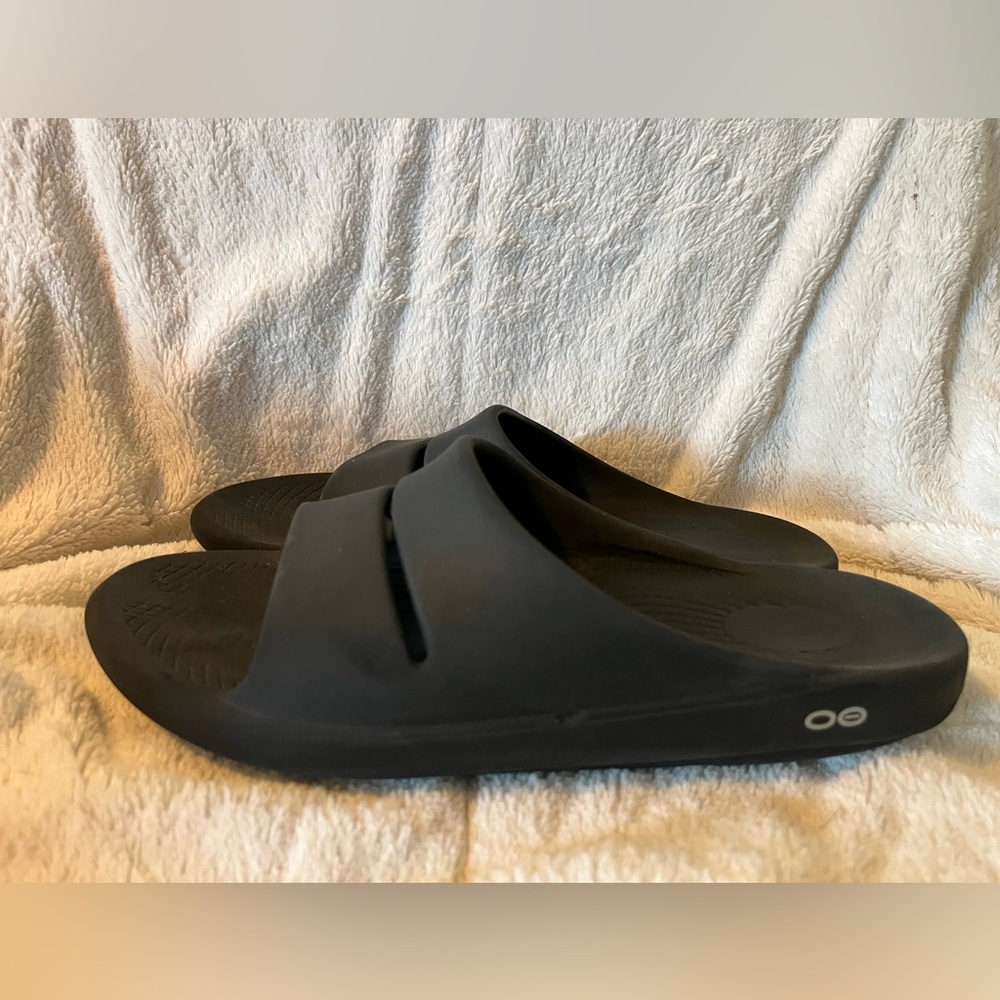 Oofos OOahh Recovery Slide Sandals Black Open Toe Unisex - 11 Men/13 Women